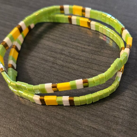 Colorful Beaded Chicklet Bracelet Tila beads / Bracelet perles de Tila élastique - Picture 1 of 2